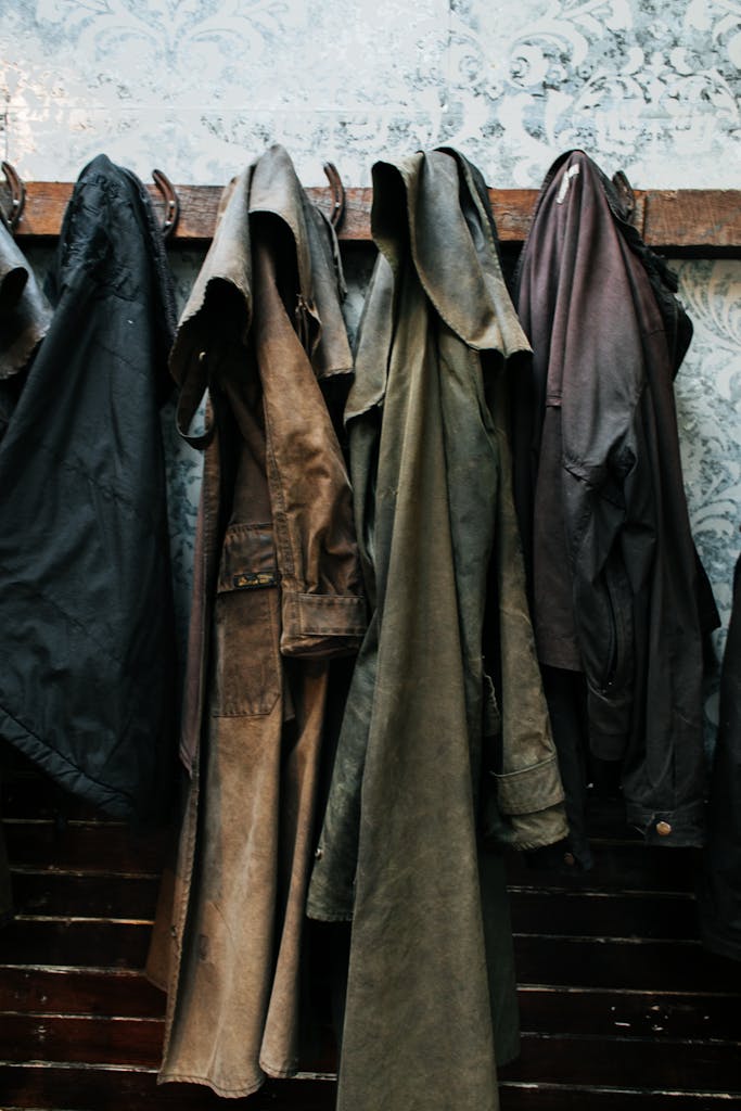 make a coat hanger